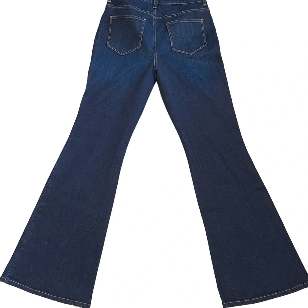 Chico's Platinum Flare Collection Jeans - NWT 32